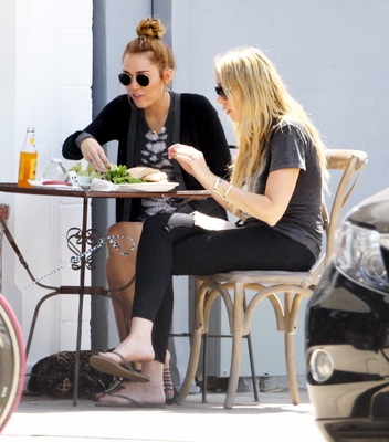 normal_55 - Out for Lunch in Studio City 2012