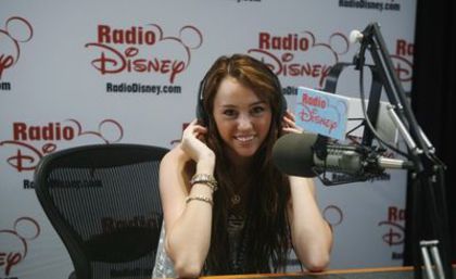 normal_5_(jamie) - Taking Over Radio Disney 2008