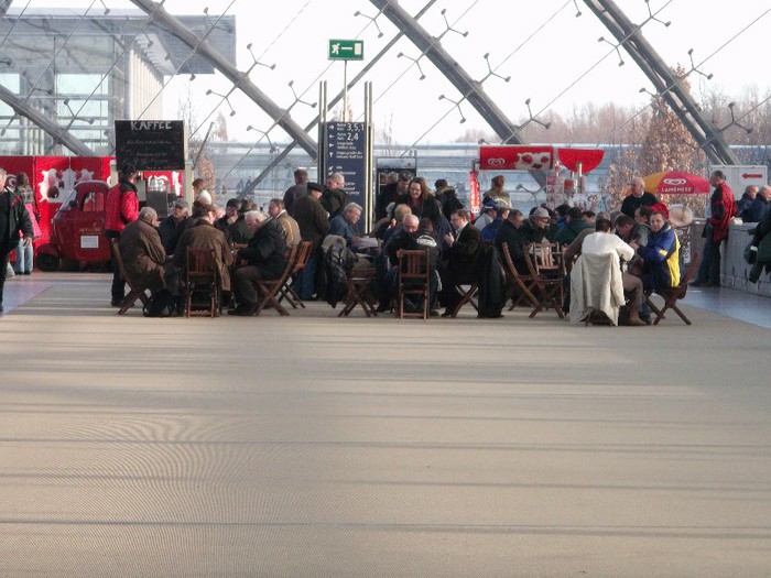 LUMEA MAI BAGA SI-N FIZIC