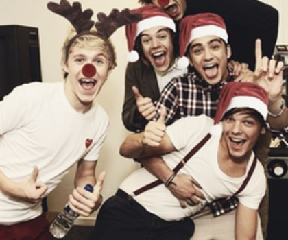 tumblr_met55i2i0E1rmcmipo1_500_thumb - Christmas-1D