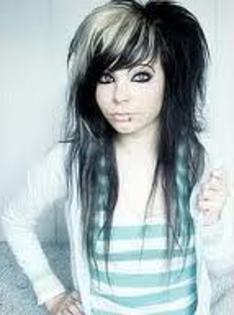  - EEmmOO-Emilli Villanueva