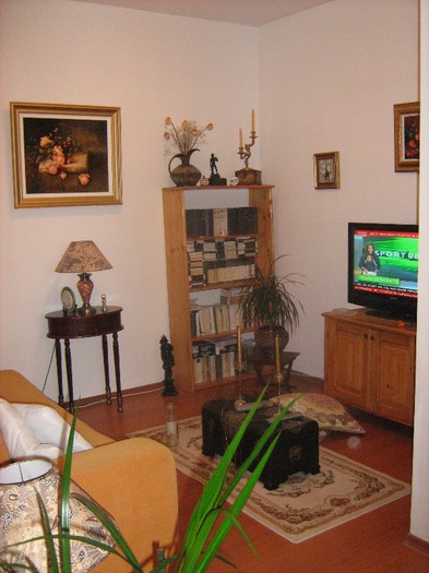 IMG_0728; un alt cufar in loc de masuta
