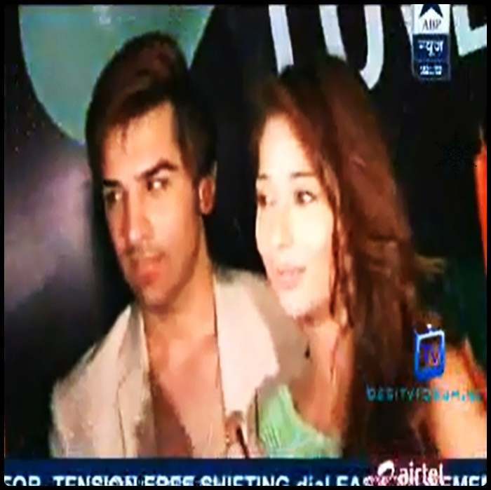 37-036 - sara khan21
