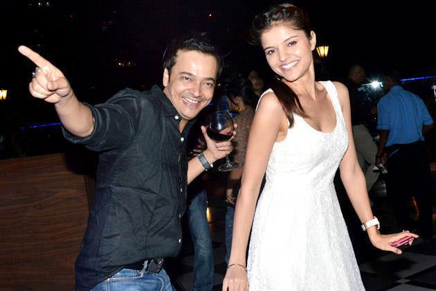 484271_439495959444342_1915495825_n - Rubina Dilaik