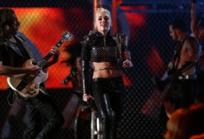 normal_158444115-singer-miley-cyrus-performs-onstage-during-gettyimages