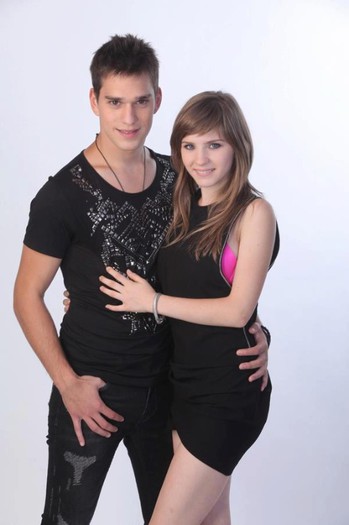 395076_460644387311077_1562775879_n