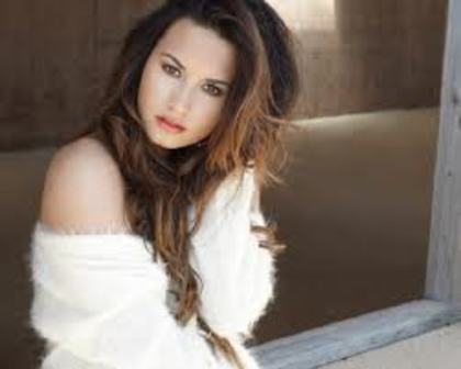 images (4) - Demi Lovato