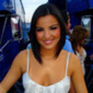 maite-perroni-240132l-thumbnail_gallery