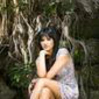 maite-perroni-335135l-thumbnail_gallery