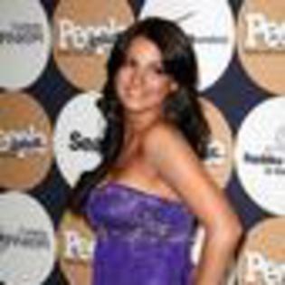 maite-perroni-730165l-thumbnail_gallery