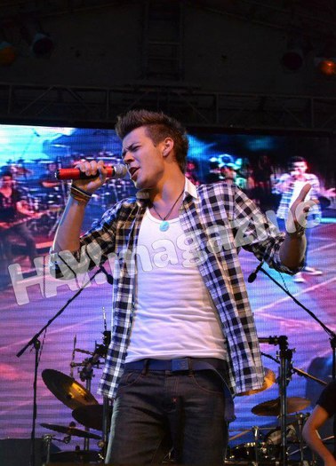 402894_350374028383164_558163220_n - Raphael Tudor