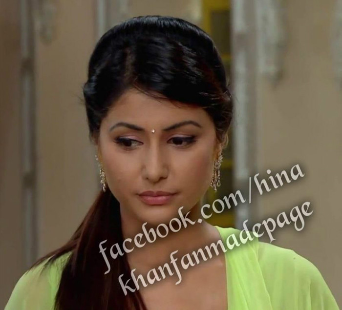 59377_379463395478755_286454271_n - Hina Khan new 2