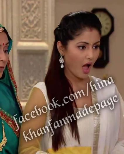 167419_379463302145431_1184345934_n - Hina Khan new 2