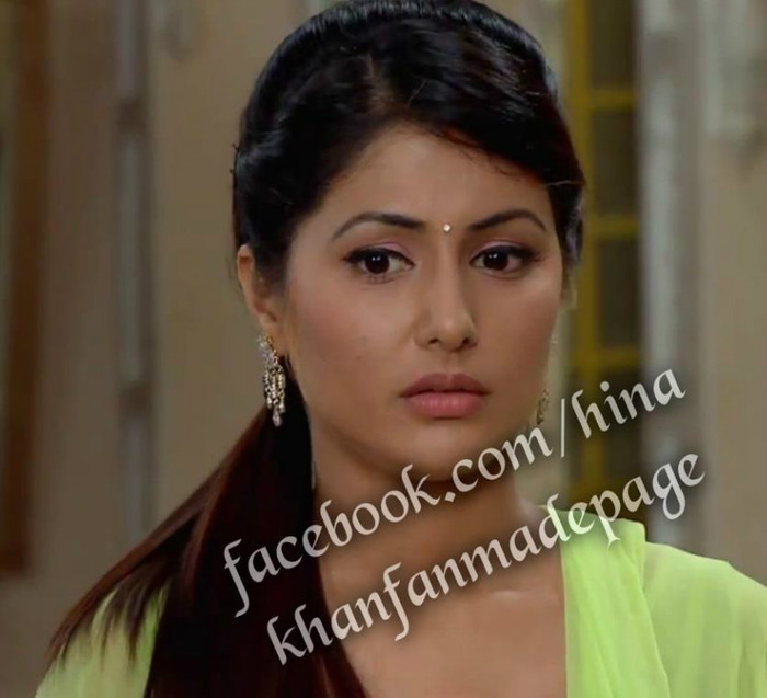 382038_379463378812090_233035415_n - Hina Khan new 2