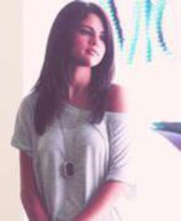 Barbara este acum foto model si Justin sa sarutat cu ea