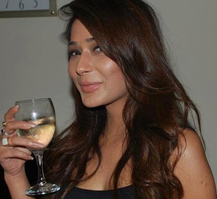 61164_370988316315968_2036892966_n