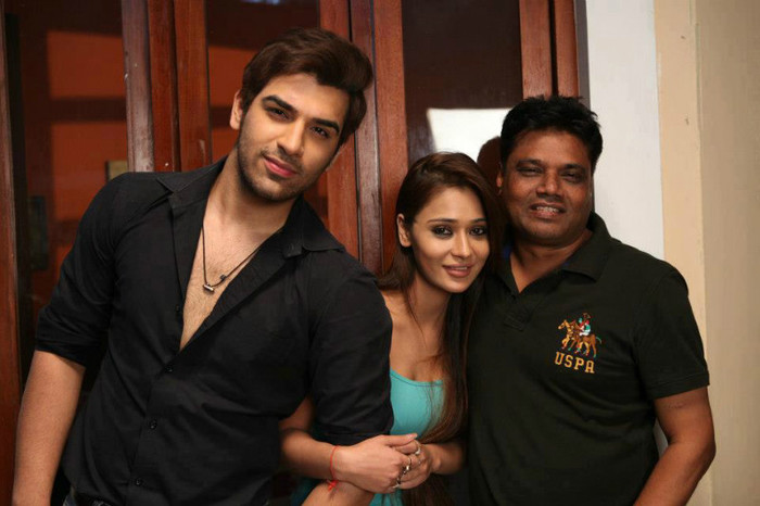 548986_378416402239826_271119916_n