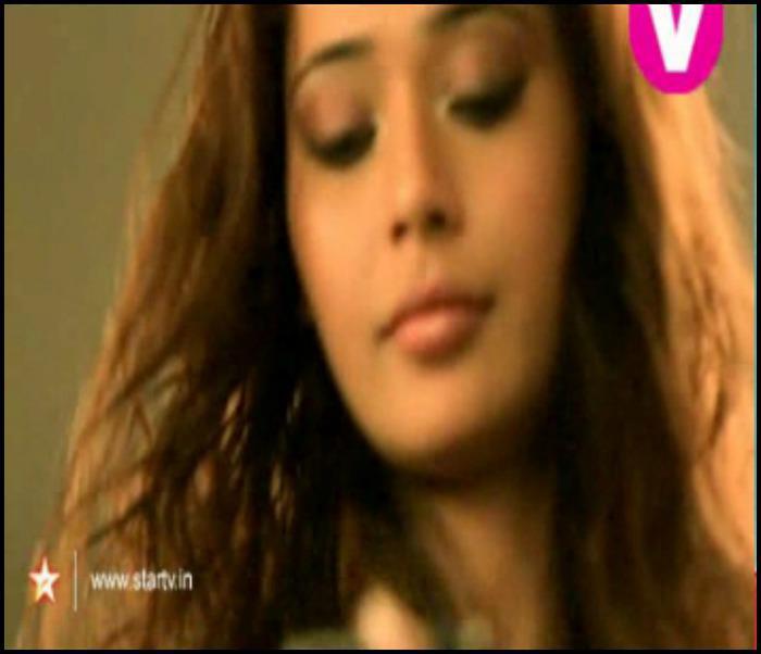 563714_394868243927975_121995064_n