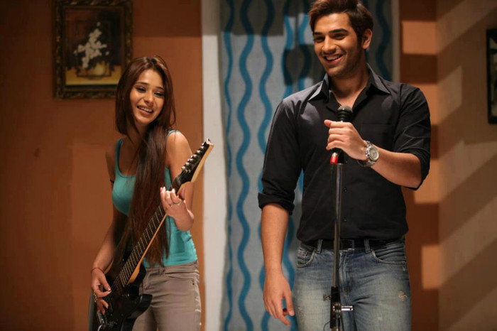 575142_379418638806269_1185054685_n