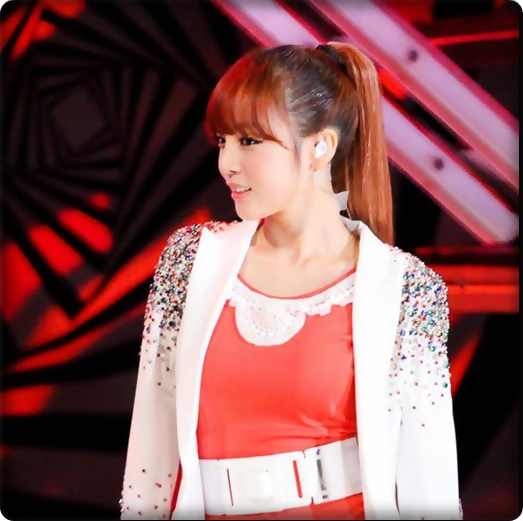 xD .. Este creca din cauza vreau sa ma fac ninja assasin :-s ::))