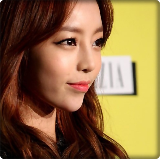 xD .. Dar ? :))) Ce ? :)) .. [ pune capu pe pieptu lui ] ;))