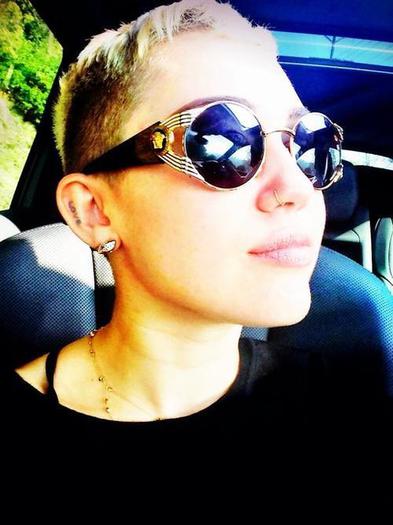 tumblr_mem5otp0q51rzniuzo1_500_large