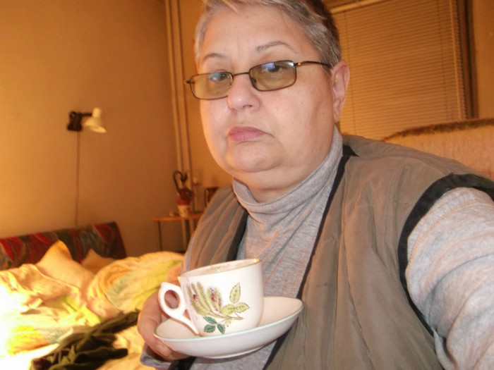 dimineata devreme bem o cafeluta...