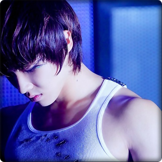 - Ohh !! o sa mor .. aia vrea sa se SINUCIDA !! ... % pleaca &