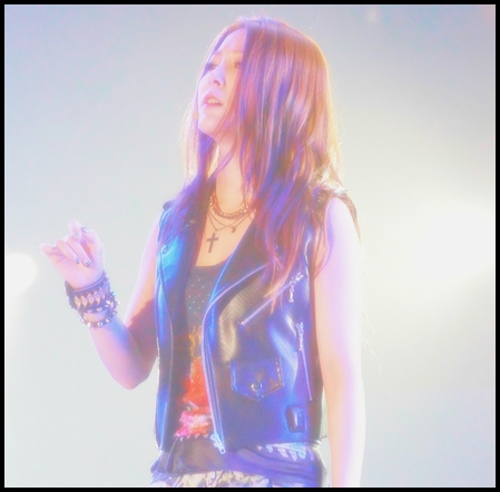 A luat ce? :| Ce naiba....:| :-ss