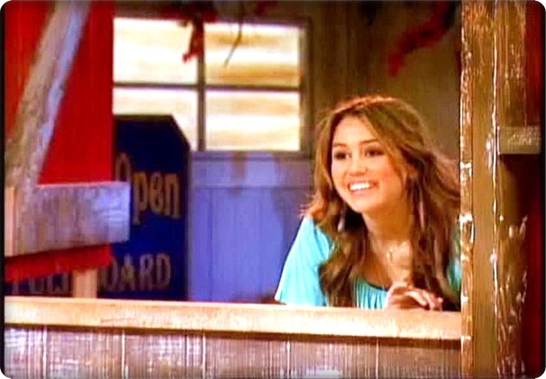 miley cyrus (4)