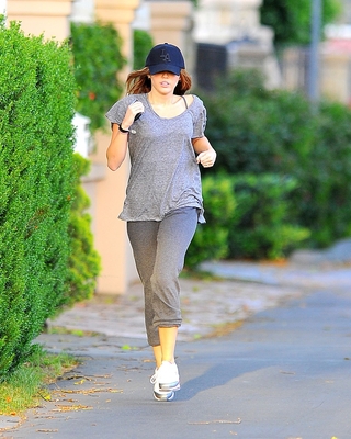 normal_5 - Jogging through Toluca Lake 2010