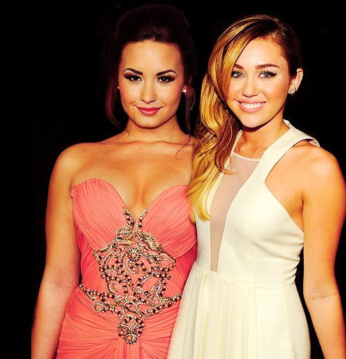 OriginalChannelMileyx3