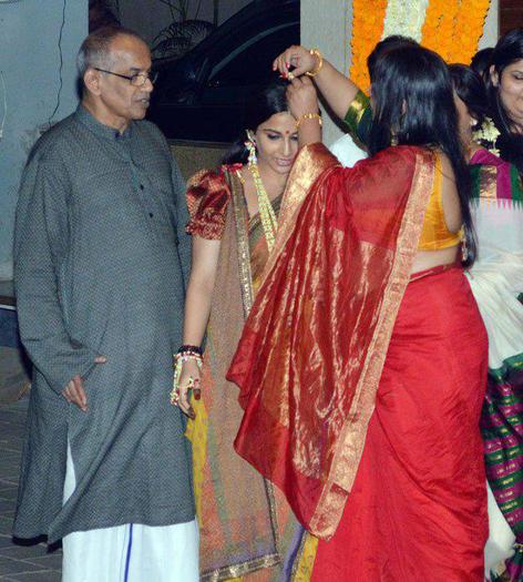  - ooVidya Balan Mehndi Ceremonyoo