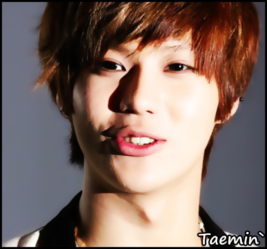 x. Ee..Mie îmi place freza ta..Așa o să mă fac și eu..La 70 de ani :)) :-"