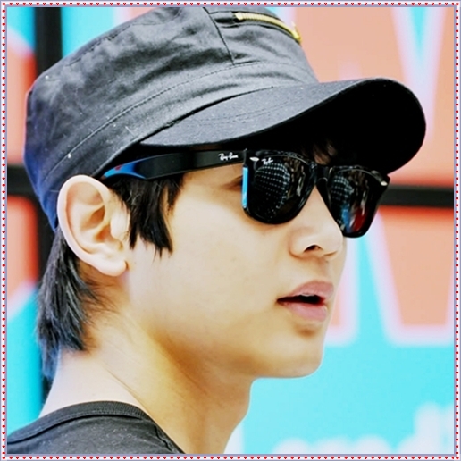 @. Spune boss.. :)) ..ce Barbie Sulli? :-? ..