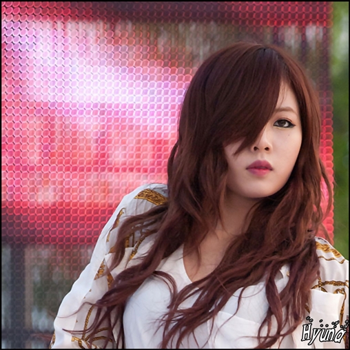 ^.^ |intra| ..Sa spui ce.. Sulli? ..Si cum de sunteti atatia? ..