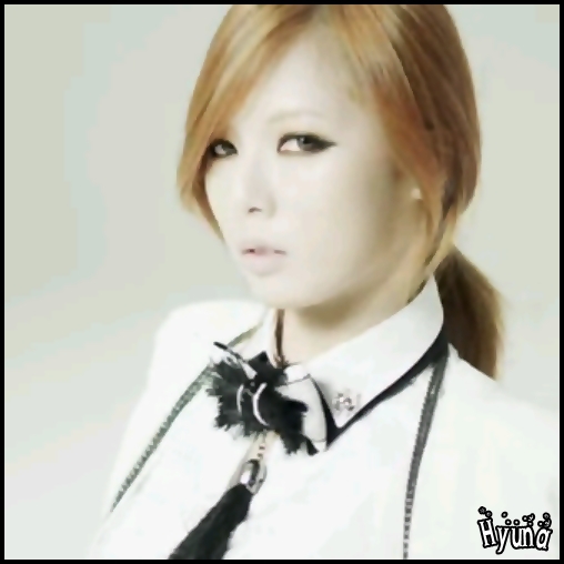 ^.^ ..VIN`O JOS.. K SA NU VIN EU SUS.. SA TE STRANG DE GAT! ..