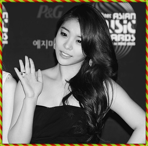 →Noapte buna :)) Hai..tu nu te duci? :|