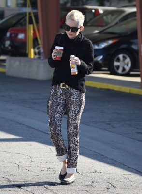 normal_122212leavestarbuckstolucalake001 - Leaving Starbucks with Liam in Toluca Lake California 2012