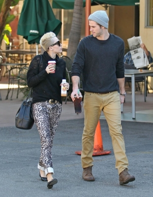 normal_122212leavestarbuckstolucalake013 - Leaving Starbucks with Liam in Toluca Lake California 2012