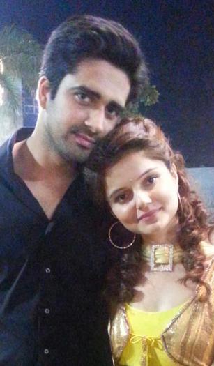 155882_236109433189056_1826648095_n - Rubina Dilaik