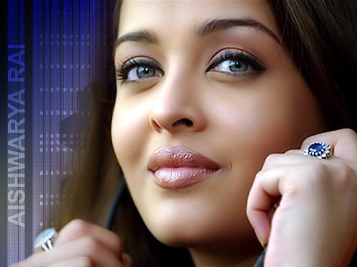 Aishwarya Rai - wallpapers with indian stars