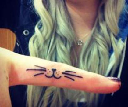 318169_469694293044464_1796320551_n_thumb