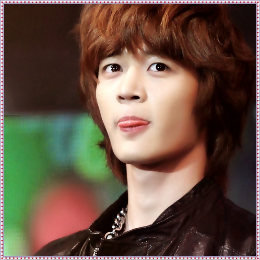 @. ..Eu.. pufosenie? ..:| ..haa..:-L ..buna Sulli.. si tie la fel..