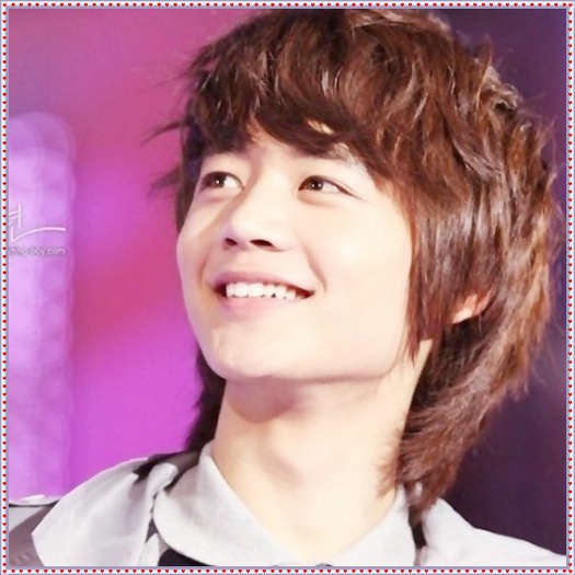 @. ..G.na.. te`a bagat careva`n seama?.. ce te bagi tu? ..A.. da am uitat.. :-j...