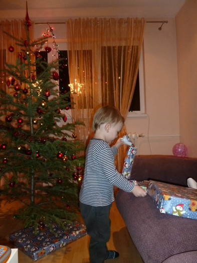 P1160478 - Mos Craciun 2012