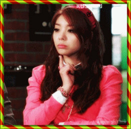 →Mm..acum ca ai adus vorba..:-? Ma plictisesc..:( Tu? :)) - Xxz Episodul-100 zxX