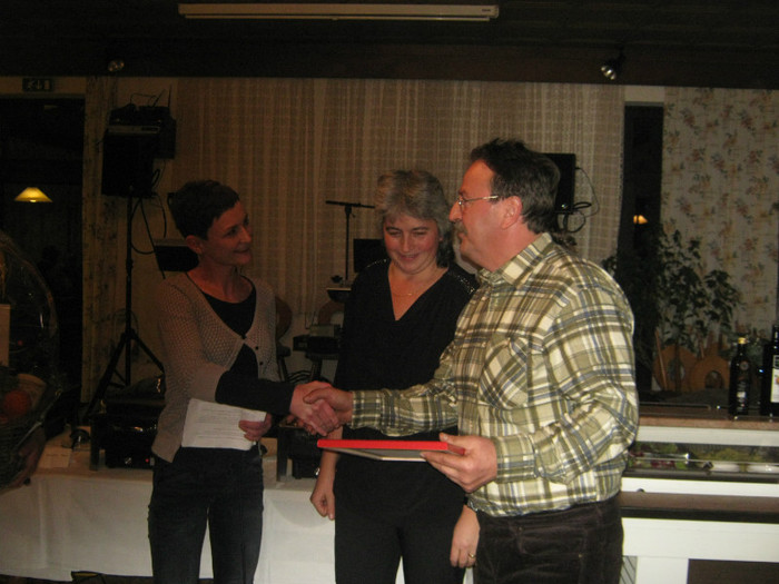 sefa ma felicita si primesc diploma