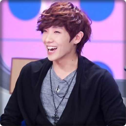 - [ canta ] ca un ninja ascuns adanc intr`o eclipsa de soare =:))