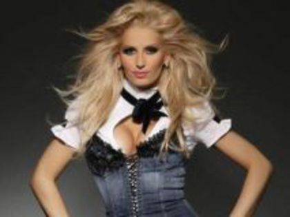 thumb_andreea-banica-230271315000 - Andreea Banica